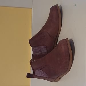 Kodiak ankle boots